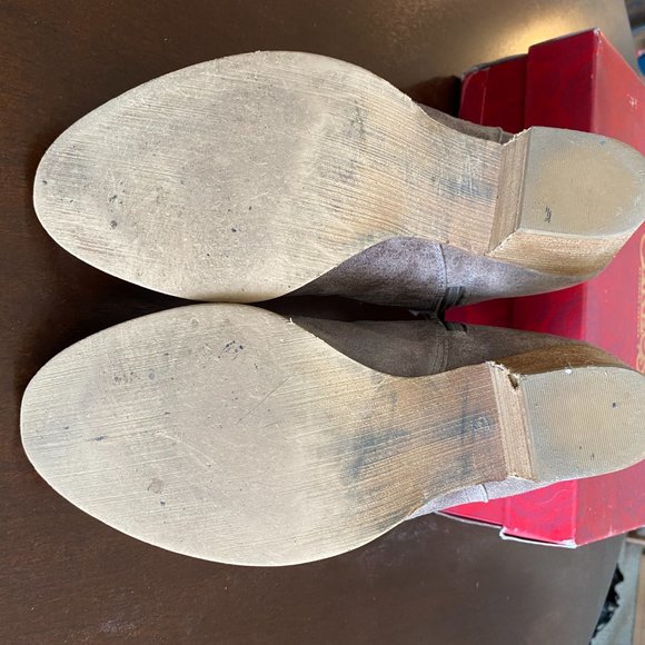 Carlos Santana Tan Booties - Picture 4 of 4